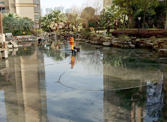 文儒镇景观池淤泥清理